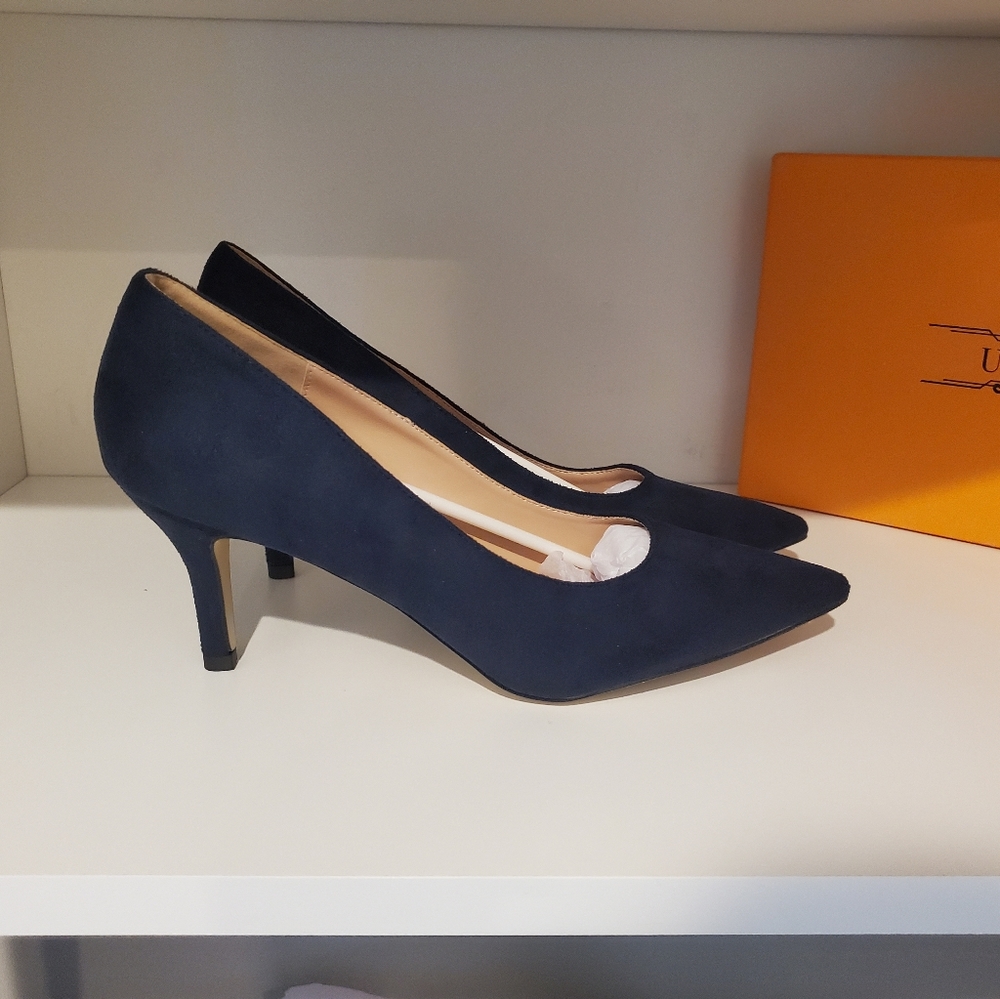 Womens navy blue suede high heel pumps size 10